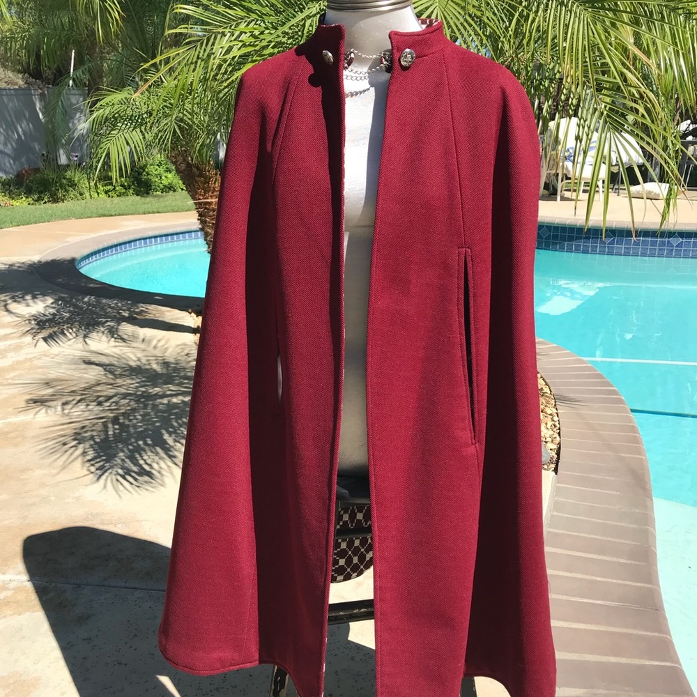 1960's Retro Raspberry Reversible Polyester Cape.… - image 1